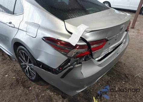 2022 Toyota Camry Se z USA, uszkodzony, nr VIN 4T1S11AK7NU683578